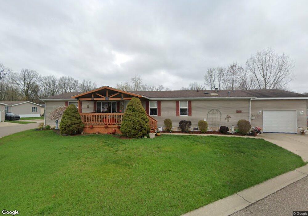 258 Armstrong Ave, Flushing, MI 48433 - photo 1