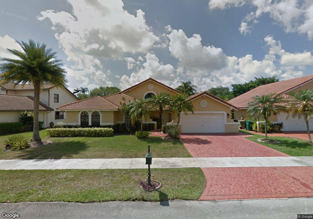2231 SW 97th Rd, Davie, FL 33324 - photo 1