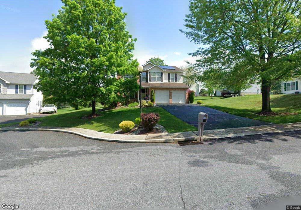 111 Karen Ct, Shoemakersville, PA 19555 - photo 1