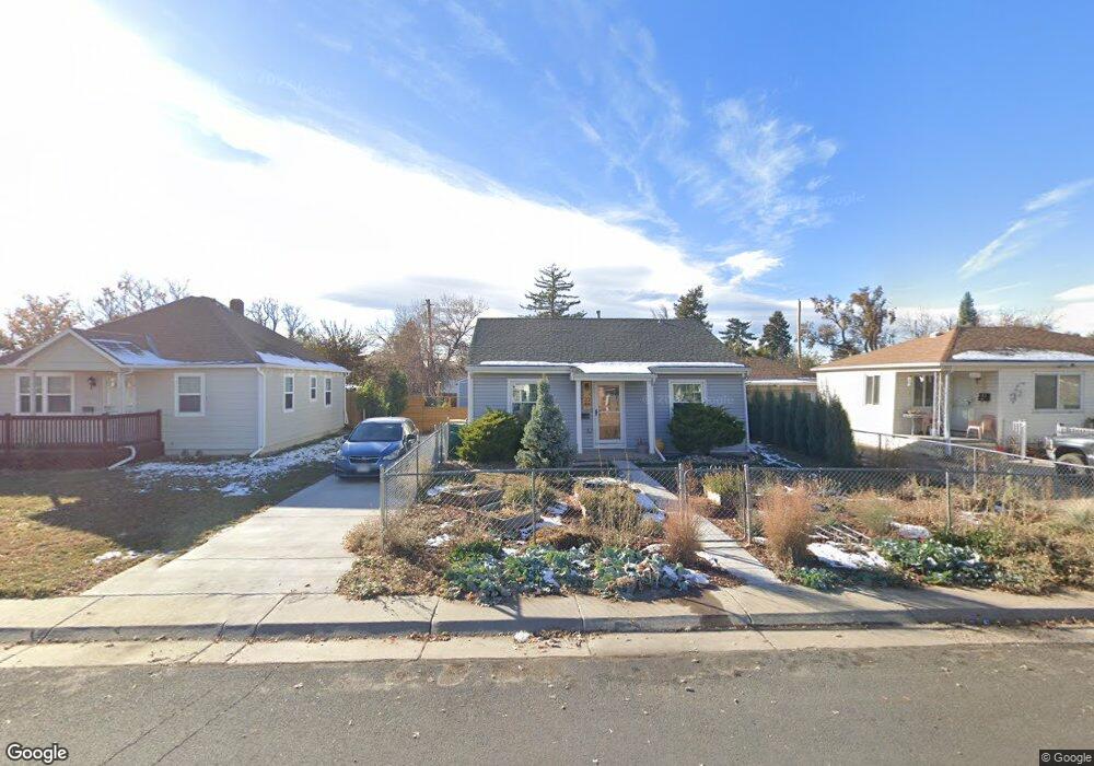 2049 Geneva St, Aurora, CO 80010 - photo 1