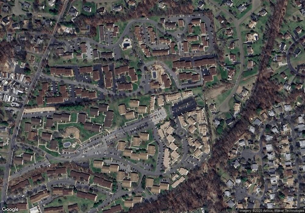 529 Country Club Ln unit 529, Pomona, NY 10970 - photo 1