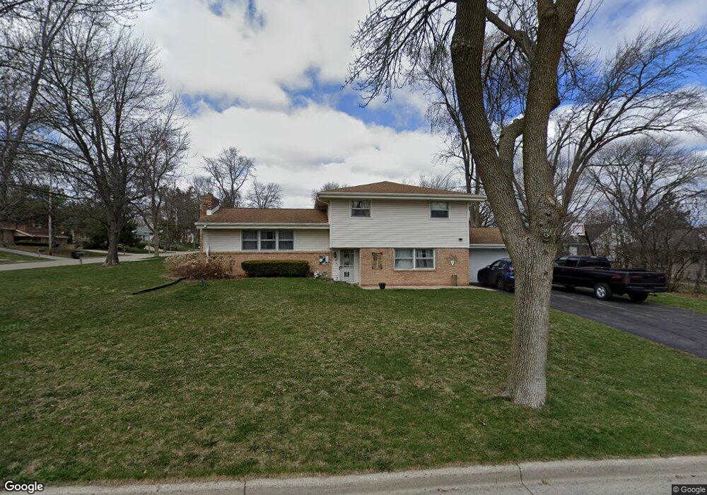 11826 W Cherry St, Milwaukee, WI 53226 - photo 1
