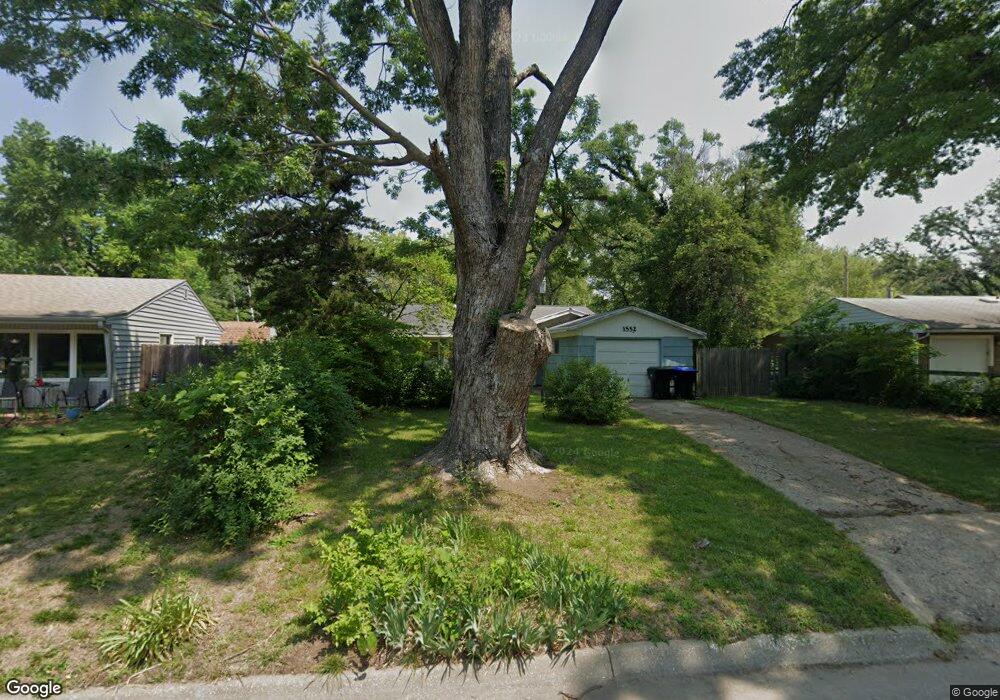 1552 SW Shunga Dr, Topeka, KS 66611 - photo 1