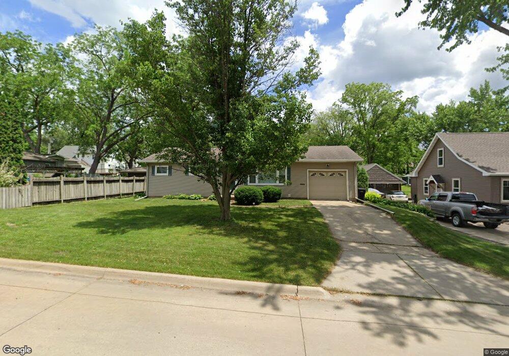 1920 Victory Dr, Cedar Falls, IA 50613 - photo 1