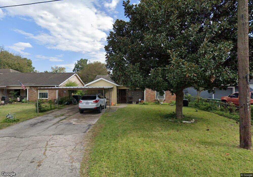 5402 Angelo St, Houston, TX 77009 - photo 1