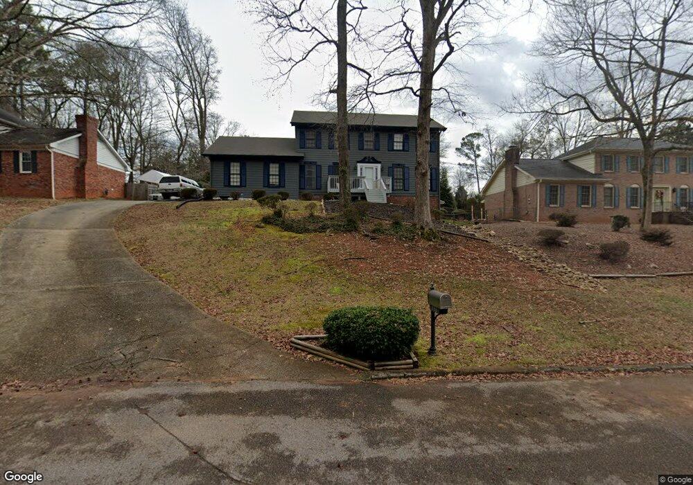 736 E Riverbend Dr SW, Lilburn, GA 30047 - photo 1