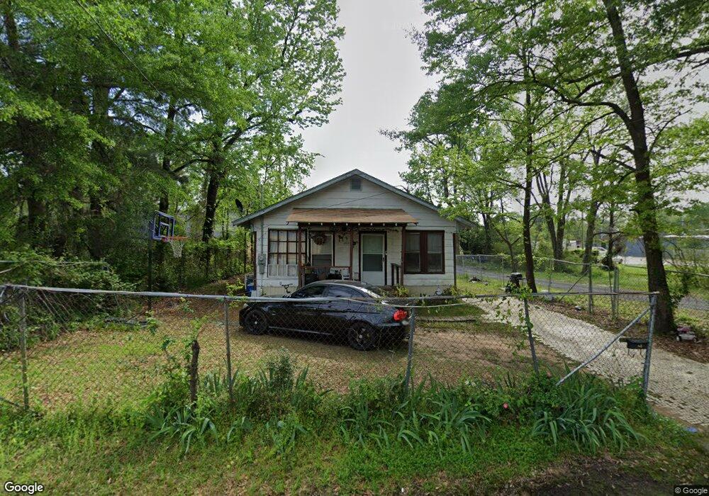 2412 Maple St, Texarkana, TX 75503 - photo 1