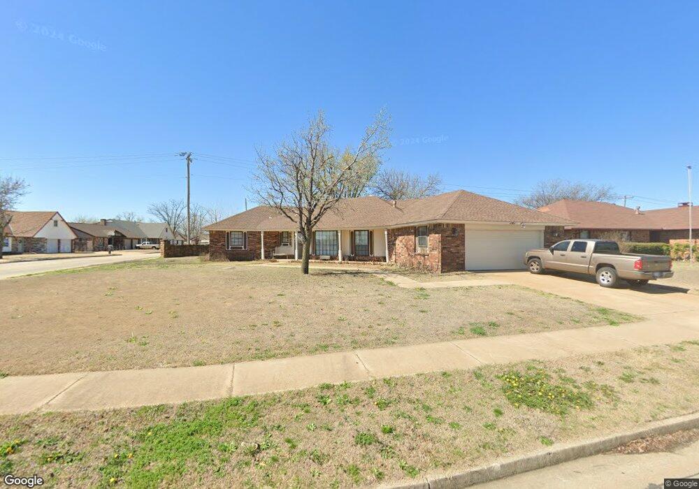 101 N Ramblin Oaks Dr, Moore, OK 73160 - photo 1