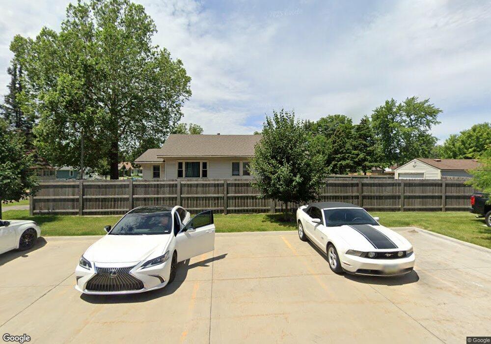 2944 Des Moines St, Des Moines, IA 50317 - photo 1