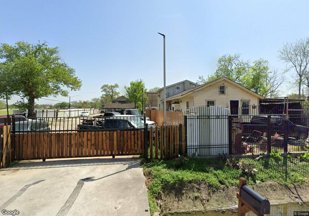 2616 Warwick Rd, Houston, TX 77093 - photo 1