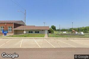 608 5th St, Whiting, KS 66552