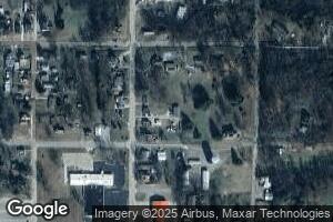44 S 2nd St, Albion, IL 62806