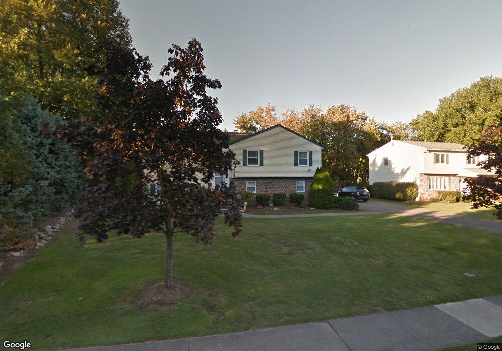 3 Gateway Ct, Waldwick, NJ 07463 - photo 1