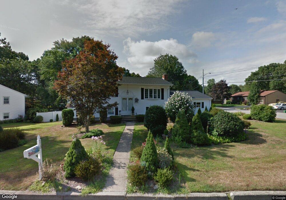 110 Acorn Ln, West Warwick, RI 02893 - photo 1