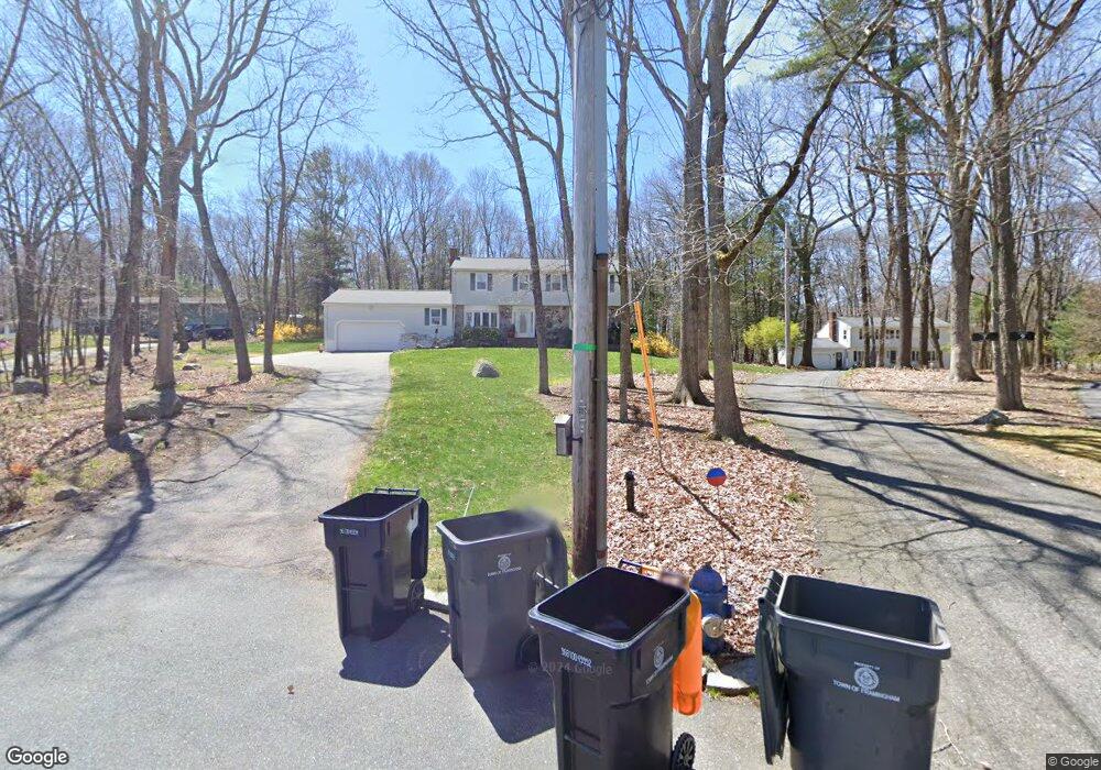 8 Kevin Cir, Framingham, MA 01701 - photo 1