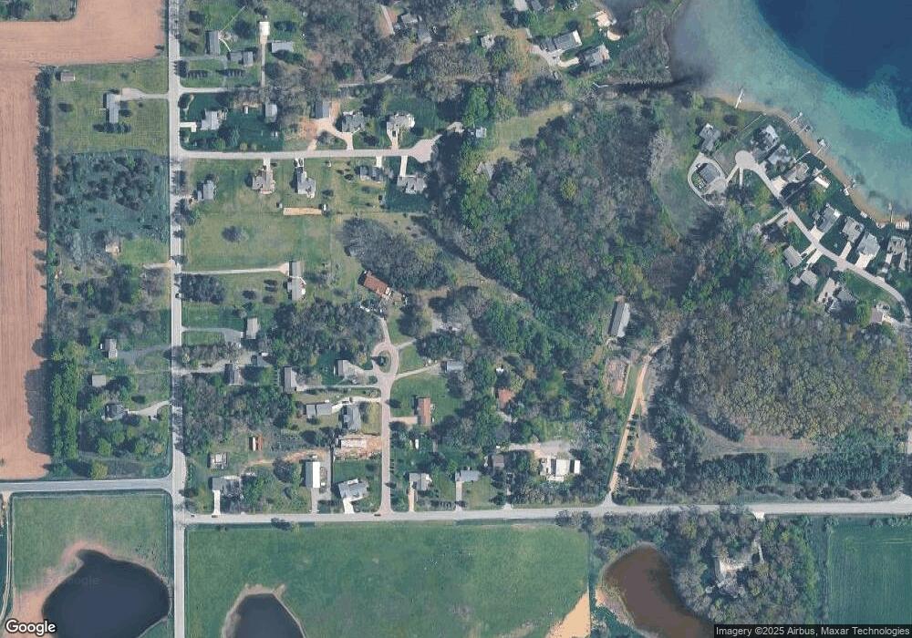 385 Loew Dr, Wayland, MI 49348 - photo 1