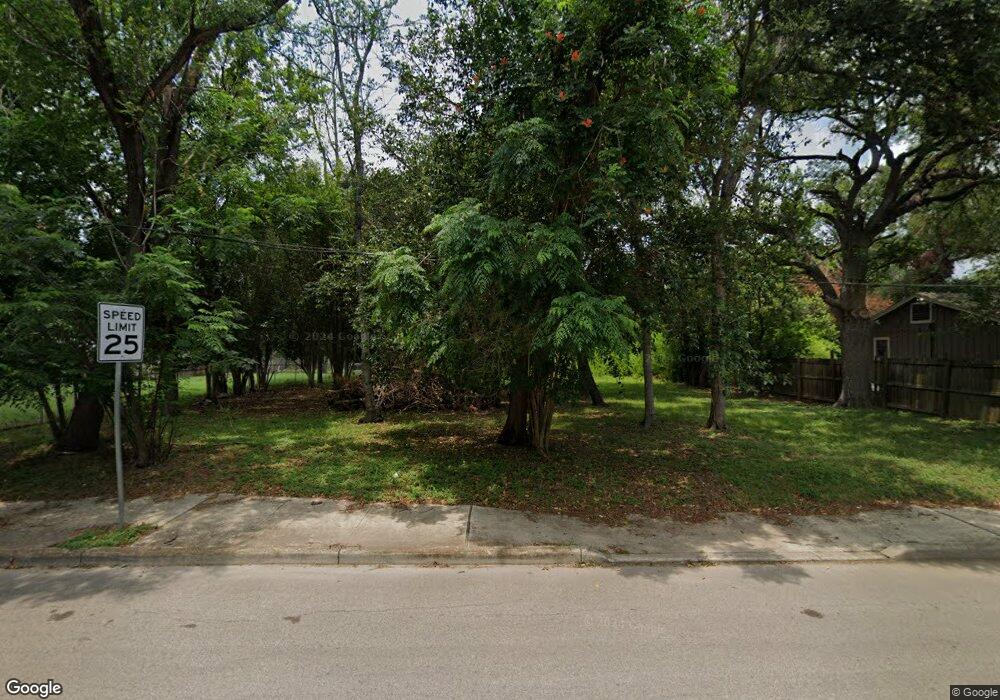 808 Gravel St, San Marcos, TX 78666 - photo 1