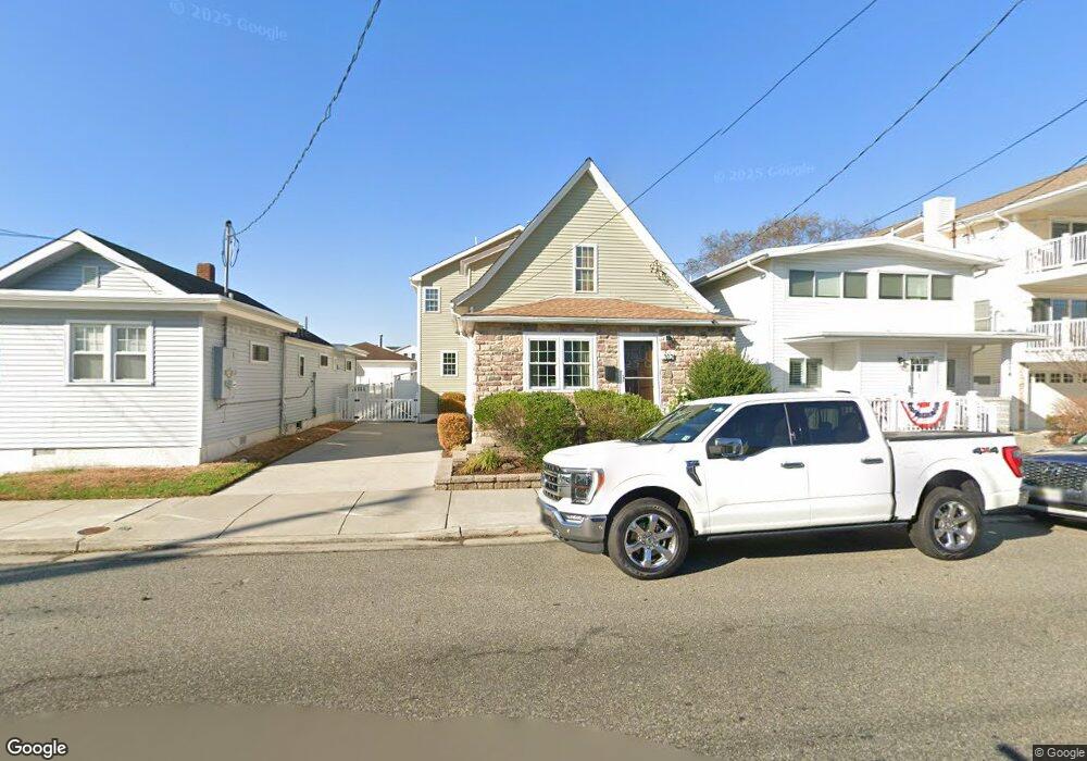 312 W Cresse Ave, Wildwood, NJ 08260 - photo 1