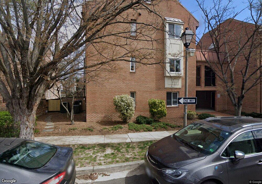 1111 N Taylor St unit C, Arlington, VA 22201 - photo 1