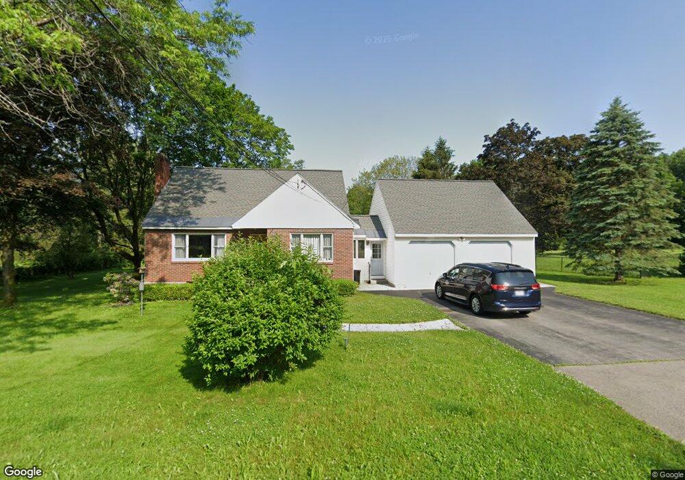 1033 Winne Rd, Schenectady, NY 12309 - photo 1