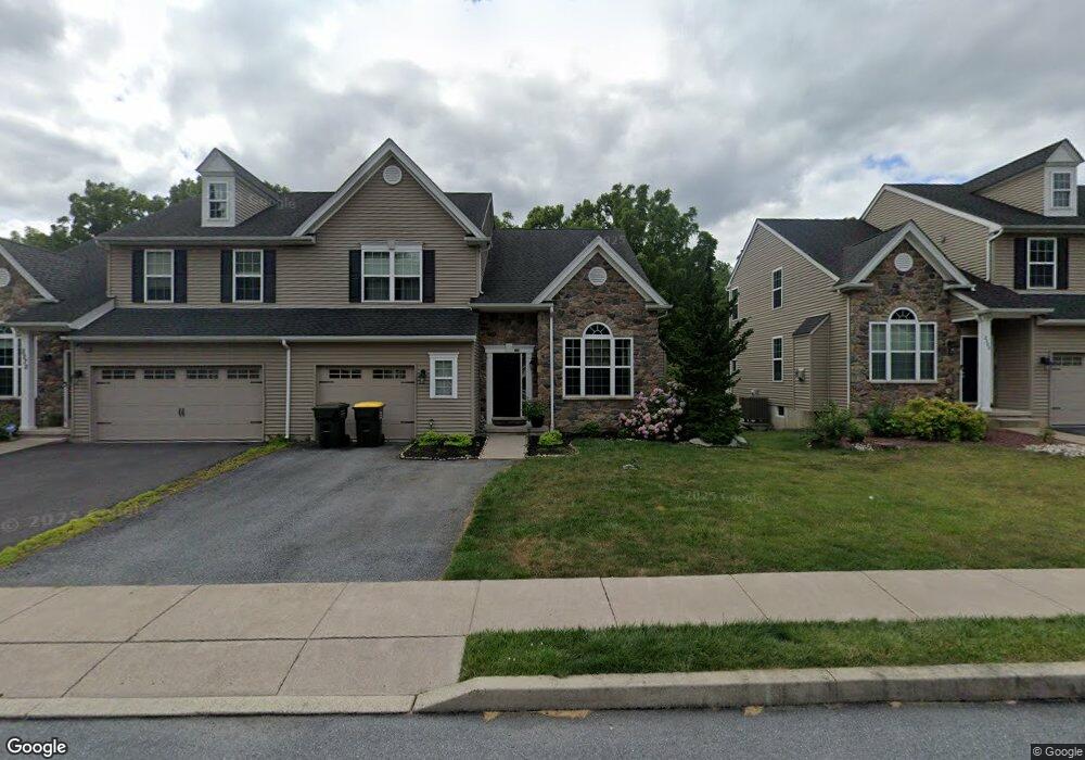 2280 Creekside Dr unit 40, Coplay, PA 18037 - photo 1