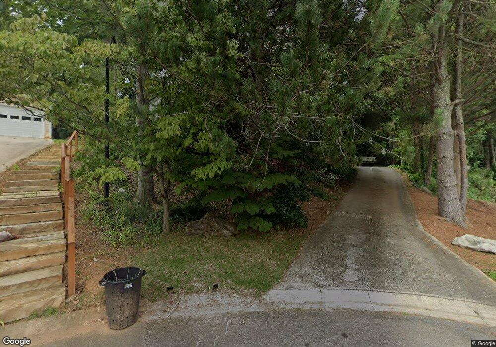 207 Glen Woods Ct, Asheville, NC 28803 - photo 1