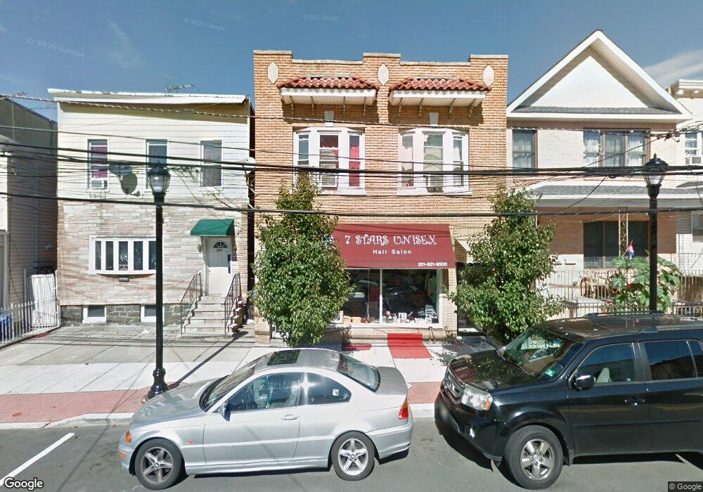 528 43rd St unit 1, Union City, NJ 07087 - photo 1