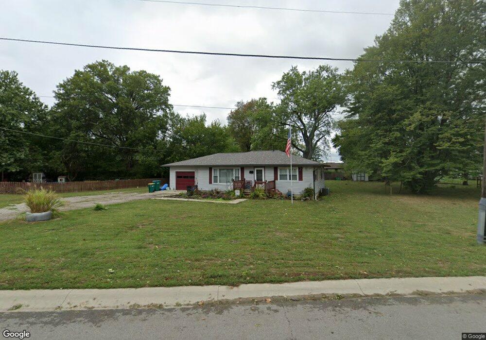 1446 E Buchanan St, Plainfield, IN 46168 - photo 1