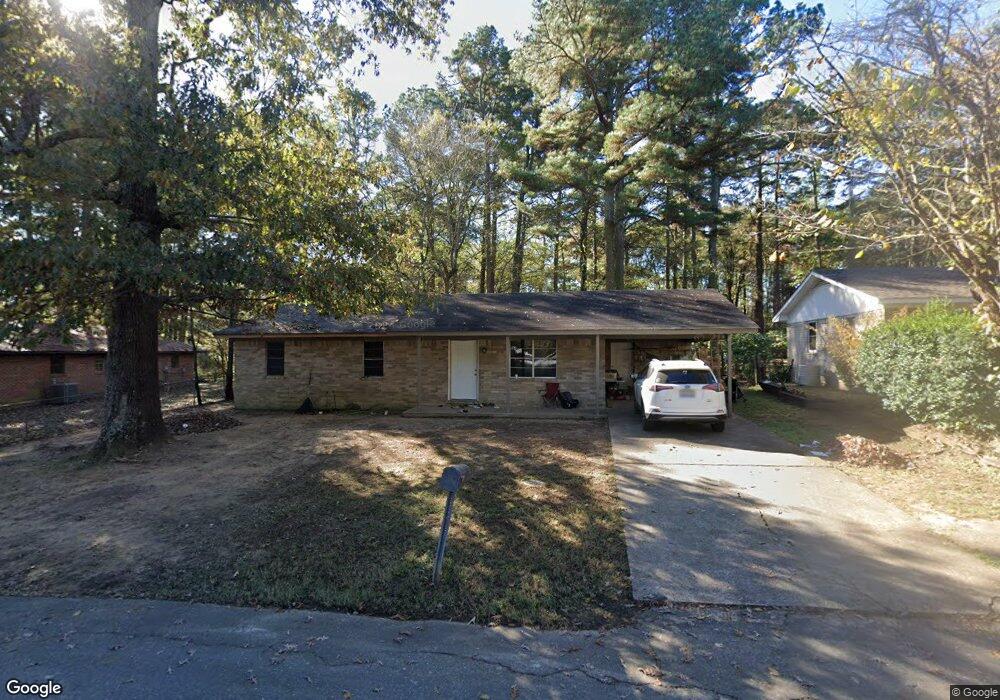 203 Sequoyah Ln, Broken Bow, OK 74728 - photo 1