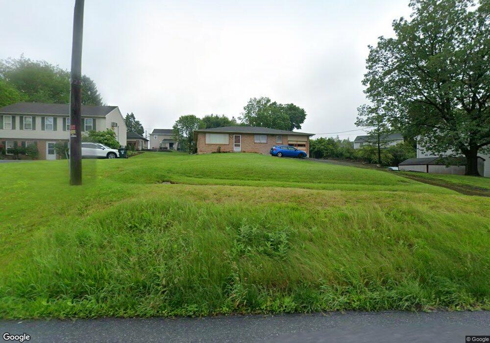 1563 N Reading Rd, Reamstown, PA 17567 - photo 1