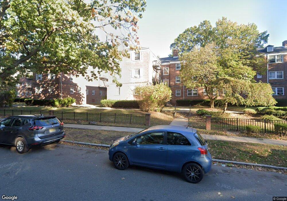 71 Forest Hill Pkwy, Newark, NJ 07104 - photo 1