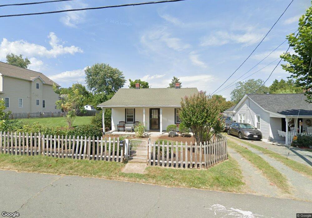 811 Rockland Ave, Charlottesville, VA 22902 - photo 1