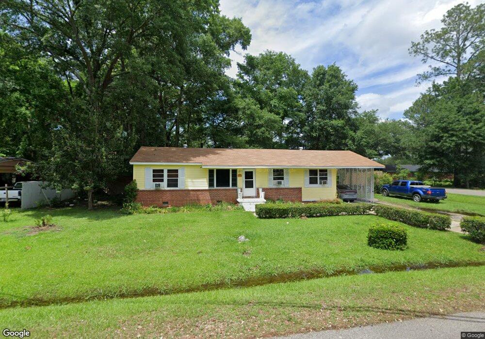 1903 Gladiolus Dr, Laurel, MS 39440 - photo 1