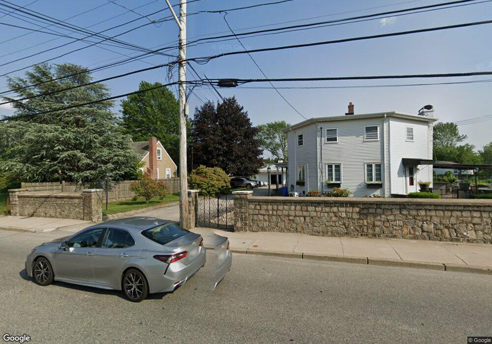 81 Phenix Ave, Cranston, RI 02920 - photo 1