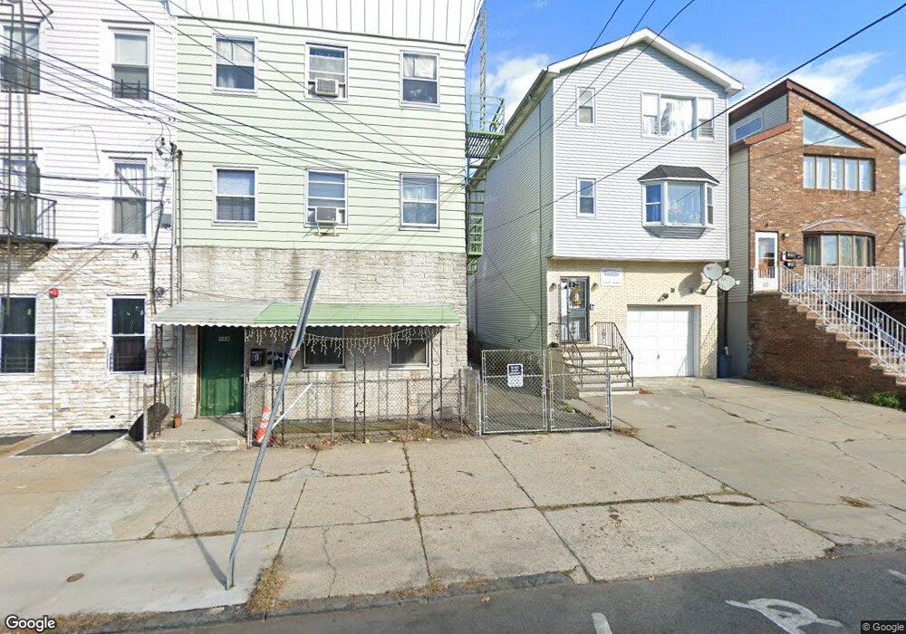 106 Williams Ave unit 1, Jersey City, NJ 07304 - photo 1
