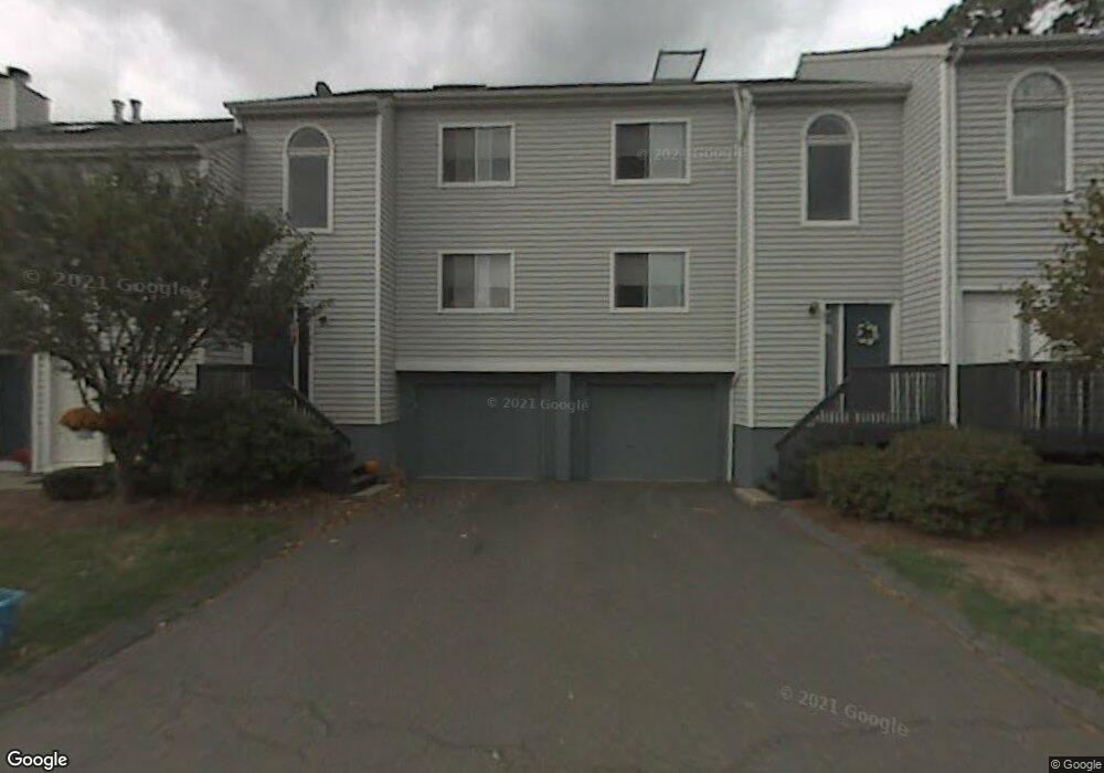 7 Brentmore Dr, Cromwell, CT 06416 - photo 1