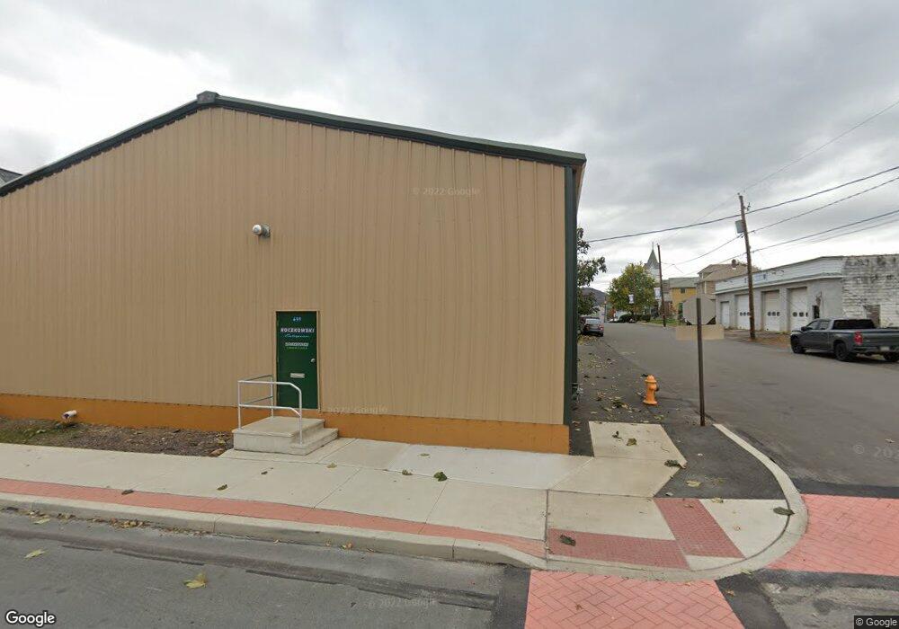 437 Dunmore St unit 439, Throop, PA 18512 - photo 1