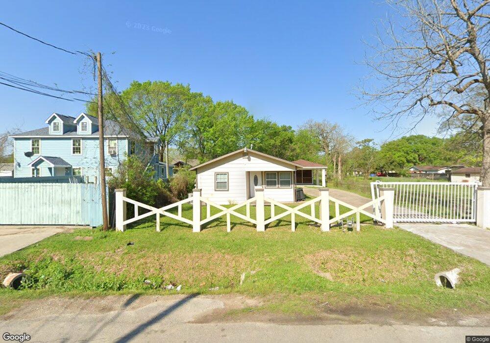 8111 Hoffman St, Houston, TX 77016 - photo 1