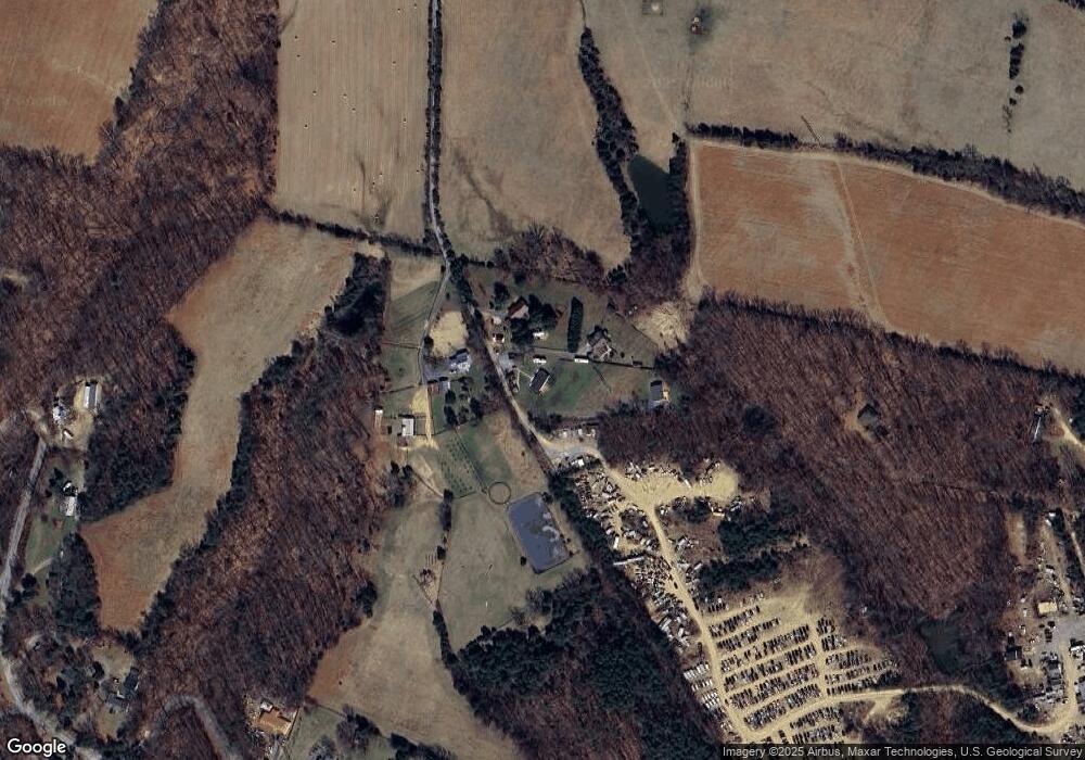 311 Lavin Ln, Bunker Hill, WV 25413 - photo 1