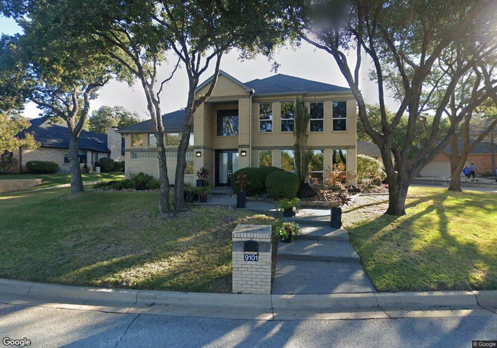 9101 Nob Hill Dr, North Richland Hills, TX 76182 - photo 1