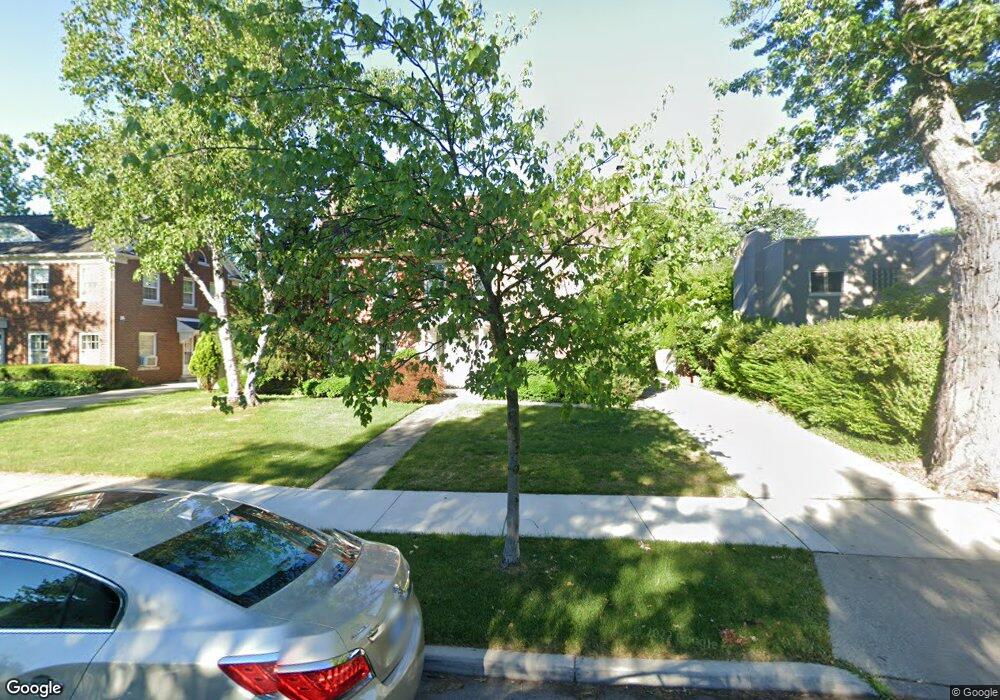 1113 Harvard Rd, Grosse Pointe, MI 48230 - photo 1