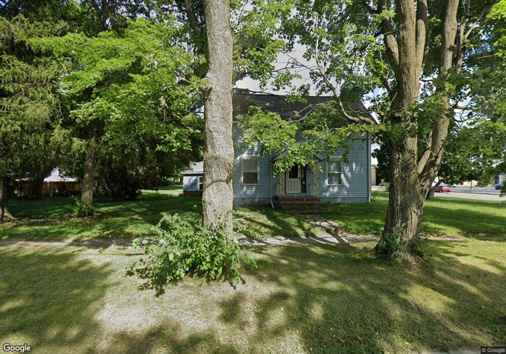 707 S Niles Ave unit 1, Tuscola, IL 61953 - photo 1