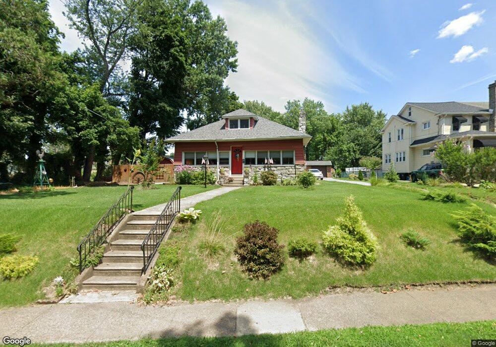 217 W Ashland Ave, Glenolden, PA 19036 - photo 1