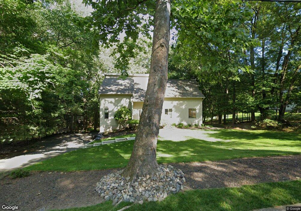 10 Danebury Downs, Upper Saddle River, NJ 07458 - photo 1