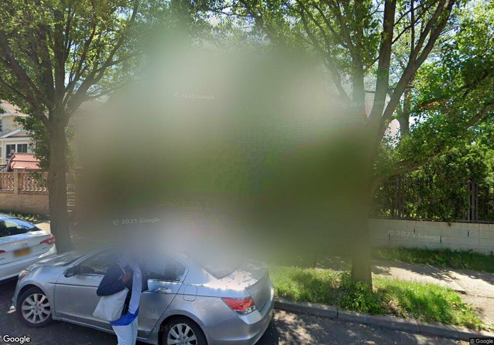 621 Leland Ave, Bronx, NY 10473 - photo 1