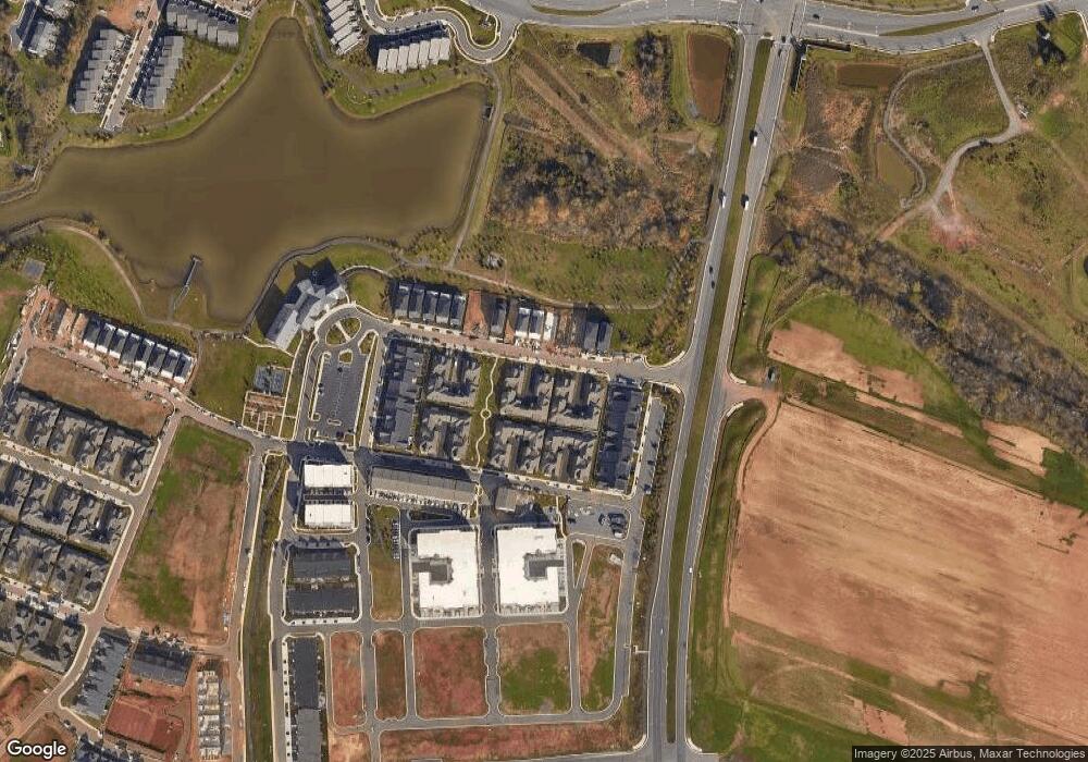 42889 Beaver Crossing Square, Ashburn, VA 20148 - photo 1