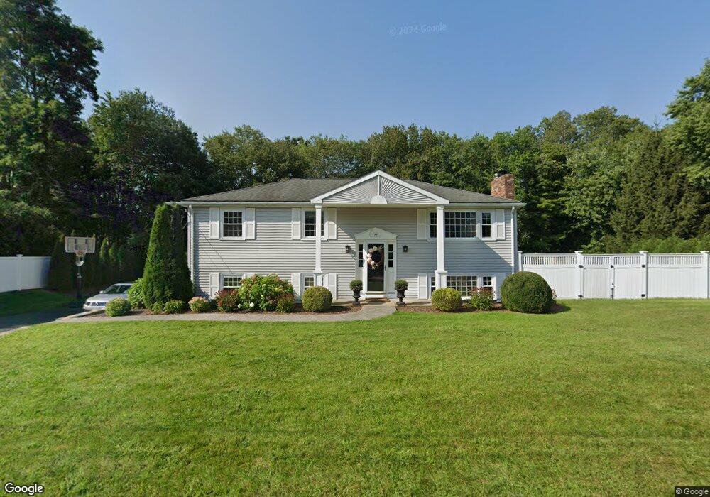 77 Wethersfield Rd, Bellingham, MA 02019 - photo 1