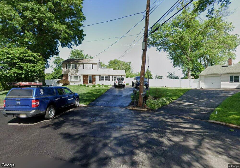 6 Birchwood Cir, Norristown, PA 19401 - photo 1