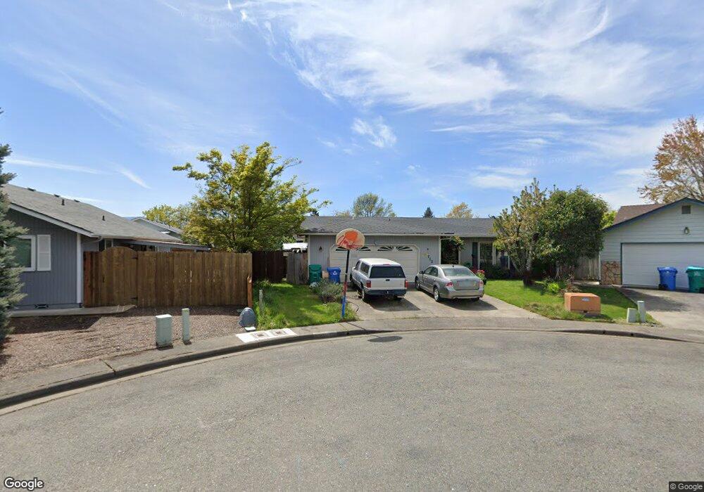 2713 Trout Cir, Grants Pass, OR 97527 - photo 1