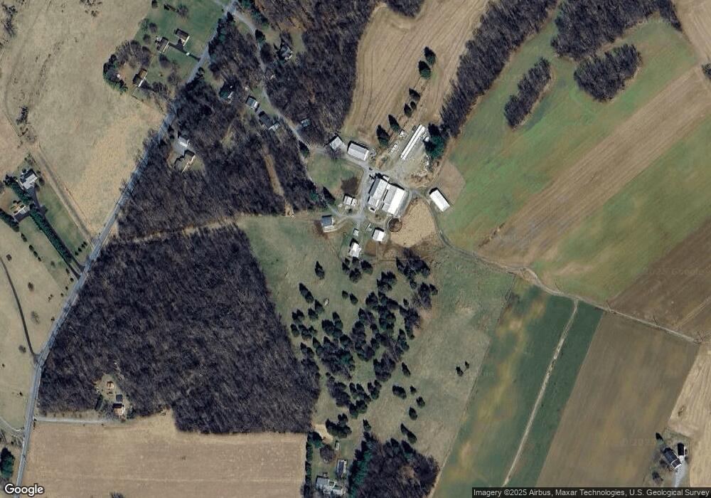 11819 Big Spring Rd, Clear Spring, MD 21722 - photo 1